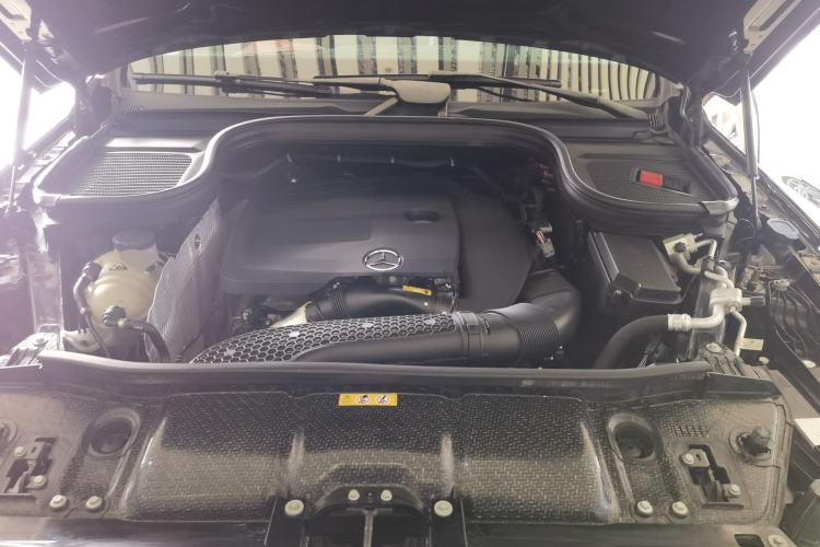 Used Mercedes-Benz GLE 2021 GLE 350 4MATIC Stylish Model Engine Bay