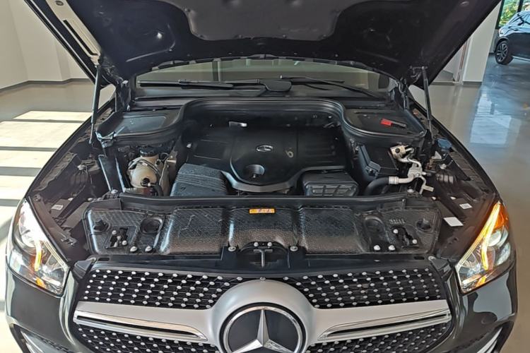Used Mercedes-Benz GLE 2021 GLE 450 4MATIC Stylish Model Engine Bay