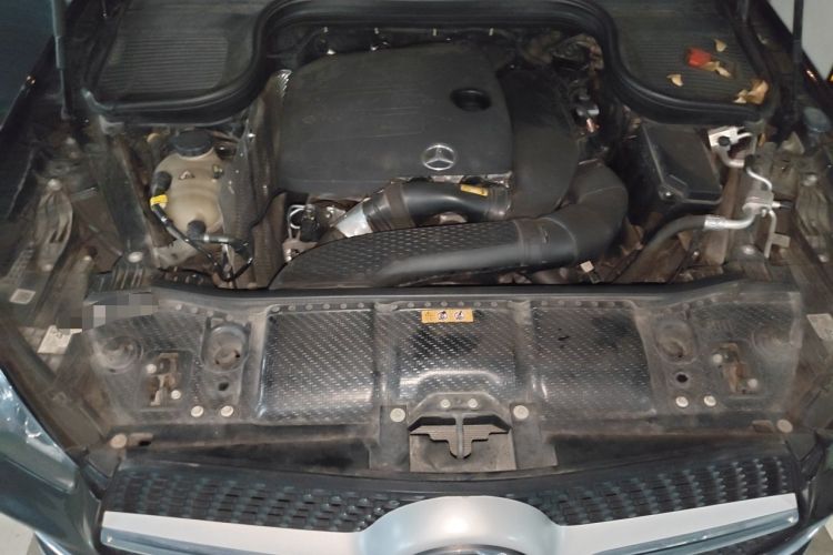 Used Mercedes-Benz GLE 2021 GLE 350 4MATIC Stylish Model Engine Bay