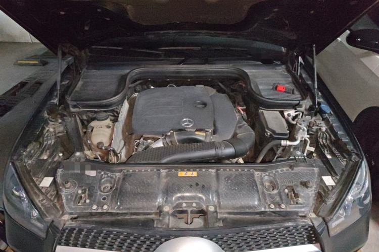 Used Mercedes-Benz GLE 2021 GLE 350 4MATIC Stylish Model Engine Bay