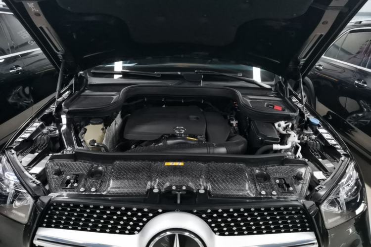 Used Mercedes-Benz GLE 2021 GLE 350 4MATIC Stylish Model Engine Bay