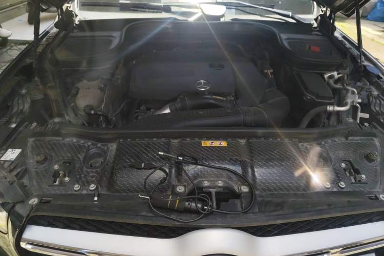 Used Mercedes-Benz GLE 2021 GLE 350 4MATIC Dynamic Edition Engine Bay