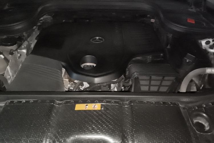 Used Mercedes-Benz GLE 2021 GLE 450 4MATIC Stylish Model Engine Bay