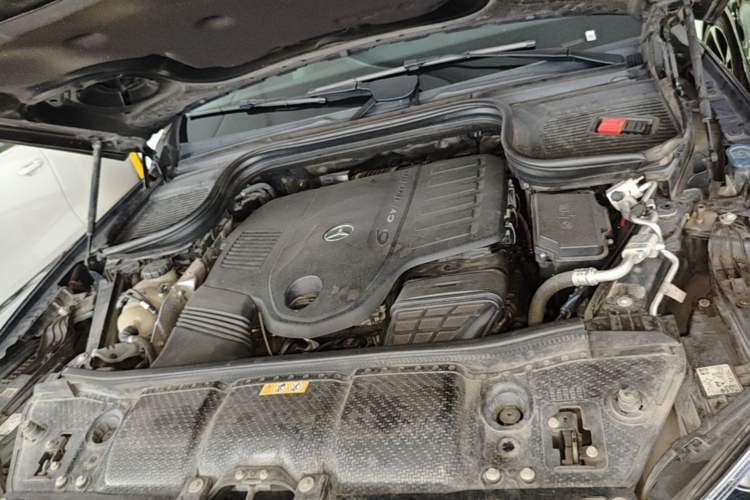 Used Mercedes-Benz GLE 2021 GLE 450 4MATIC AMG Line Engine Bay