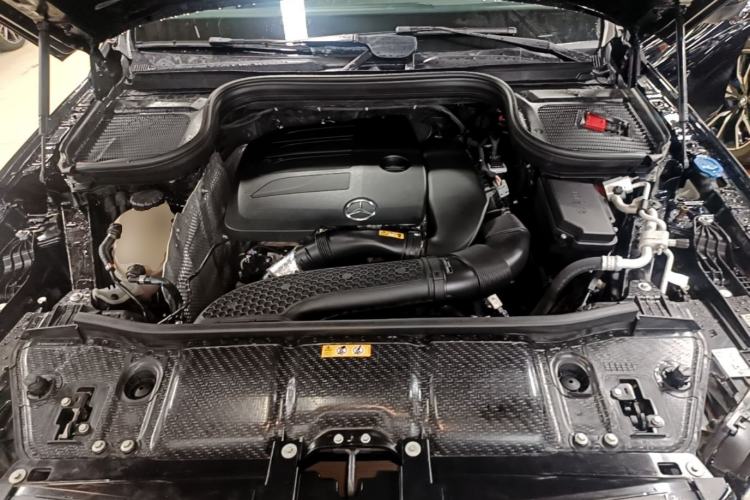 Used Mercedes-Benz GLE 2021 GLE 350 4MATIC Luxury Model Engine Bay