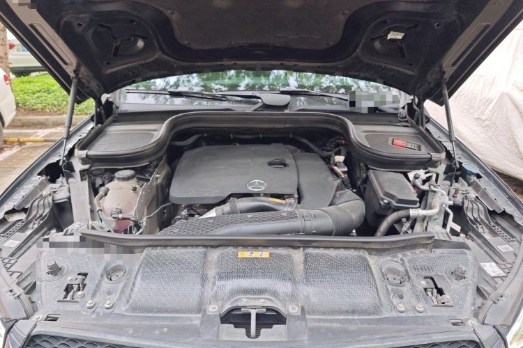 Used Mercedes-Benz GLE 2021 GLE 350 4MATIC Stylish Model Engine Bay