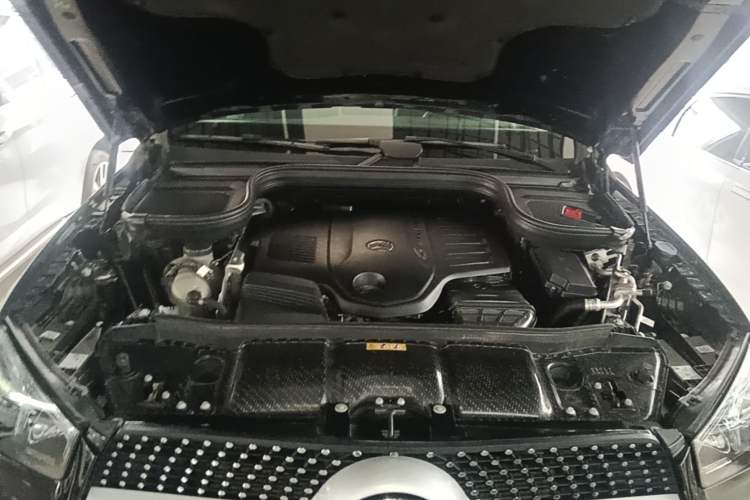 Used Mercedes-Benz GLE 2021 GLE 450 4MATIC AMG Line Engine Bay