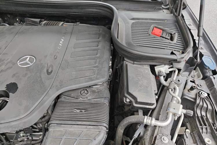 Used Mercedes-Benz GLE 2021 GLE 450 4MATIC AMG Line Engine Bay Left