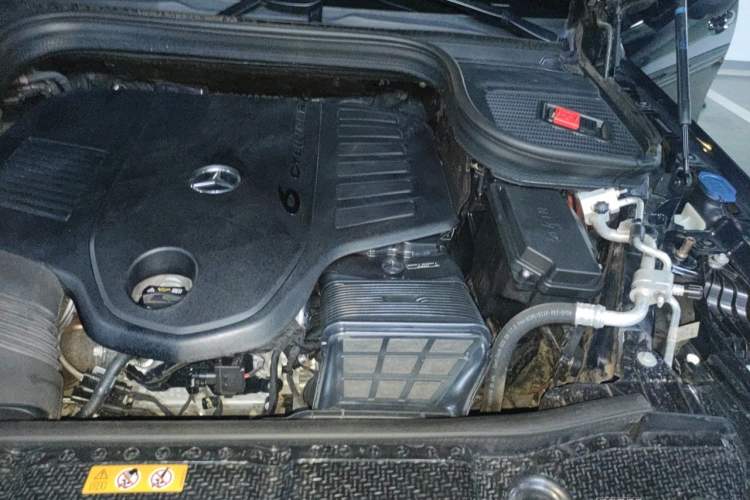 Used Mercedes-Benz GLE 2021 GLE 450 4MATIC Luxury Model Engine Bay Left