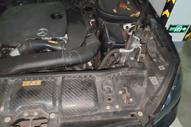 Used Mercedes-Benz GLE 2021 GLE 350 4MATIC Stylish Model Engine Bay Left