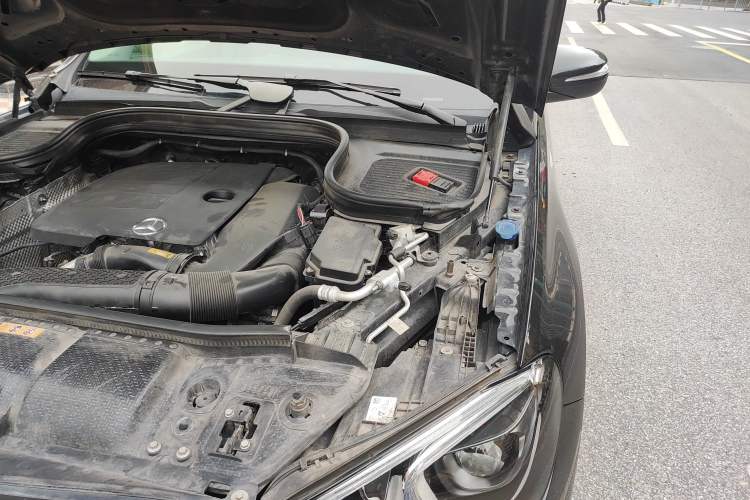 Used Mercedes-Benz GLE 2021 GLE 350 4MATIC Dynamic Edition Engine Bay Left