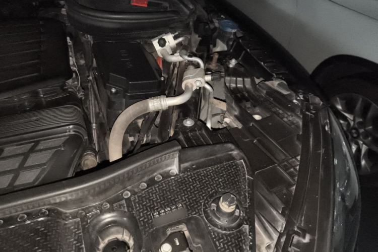 Used Mercedes-Benz GLE 2021 GLE 450 4MATIC Stylish Model Engine Bay Left