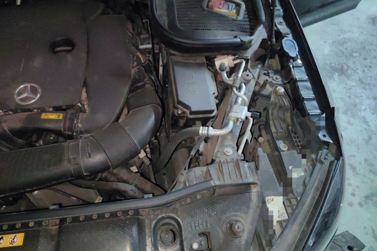Used Mercedes-Benz GLE 2021 GLE 350 4MATIC Stylish Model Engine Bay Left