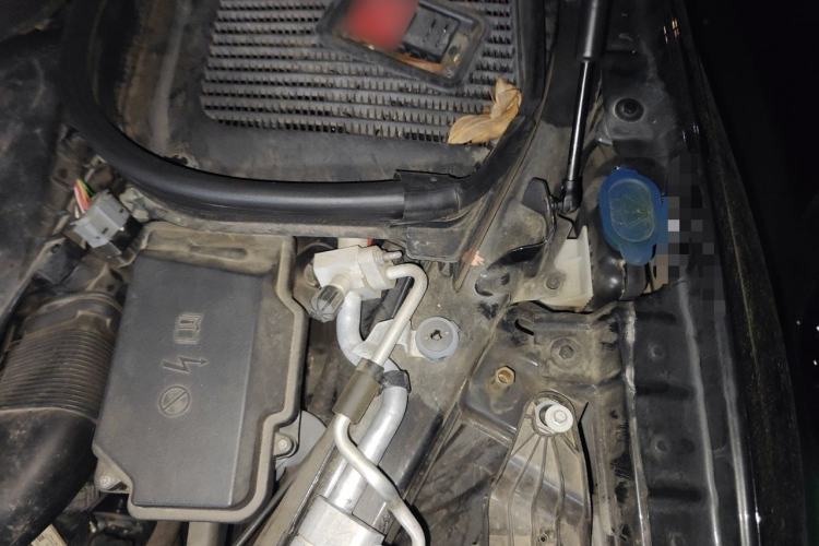 Used Mercedes-Benz GLE 2021 GLE 350 4MATIC Stylish Model Engine Bay Left