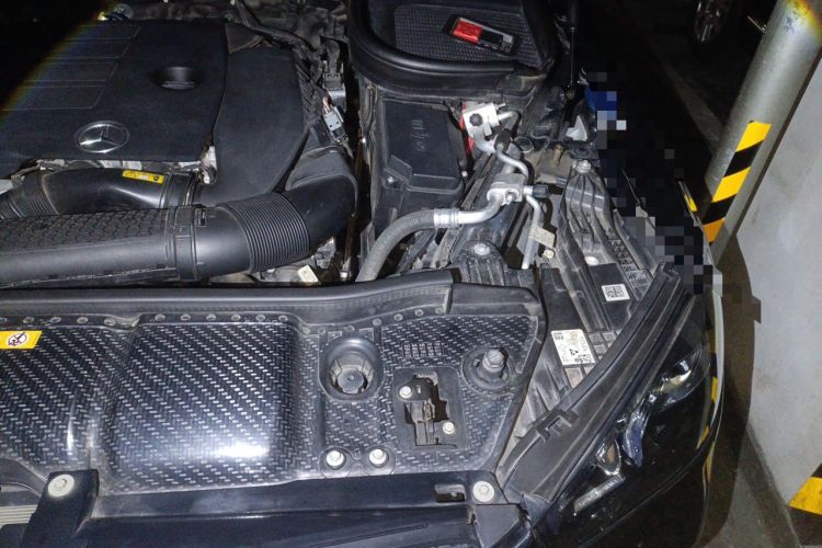 Used Mercedes-Benz GLE 2021 GLE 350 4MATIC Stylish Model Engine Bay Left