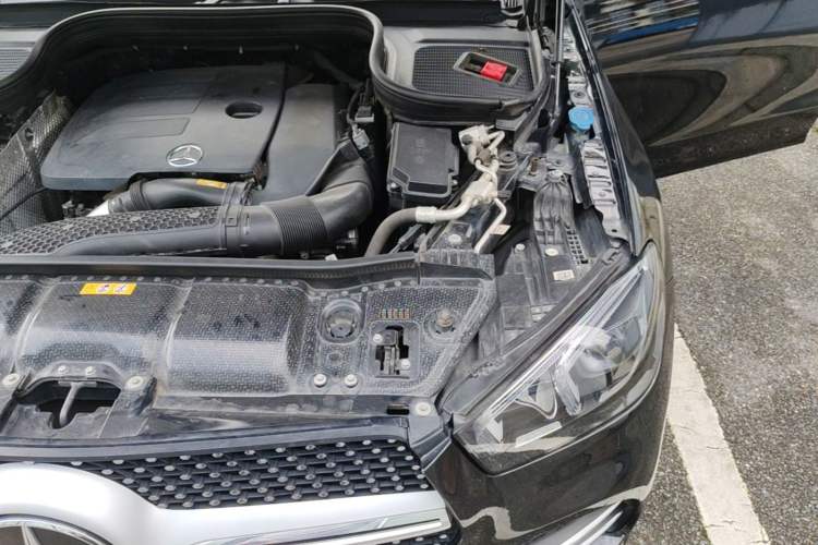 Used Mercedes-Benz GLE 2021 GLE 350 4MATIC Stylish Model Engine Bay Left