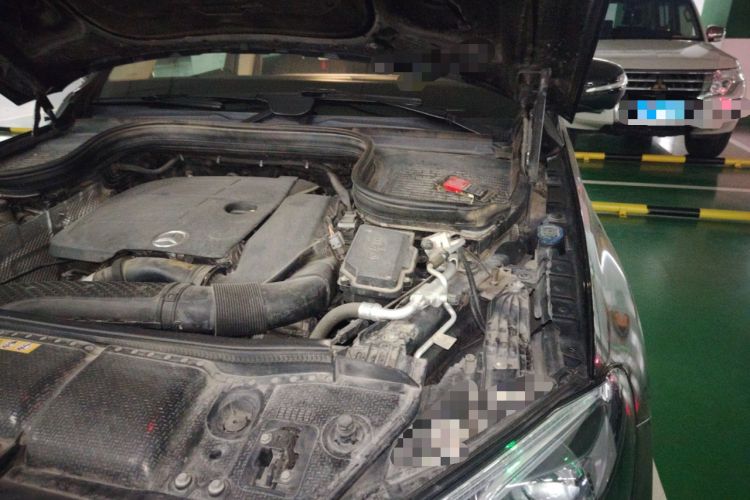 Used Mercedes-Benz GLE 2021 GLE 350 4MATIC Luxury Model Engine Bay Left