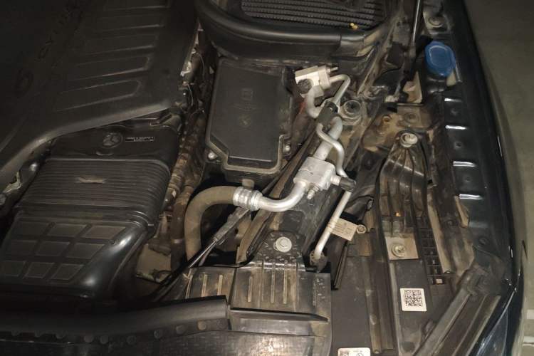 Used Mercedes-Benz GLE 2021 GLE 450 4MATIC Stylish Model Engine Bay Left