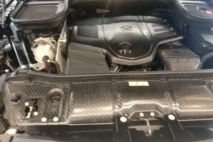 Used Mercedes-Benz GLE 2021 GLE 450 4MATIC Luxury Model Engine Bay