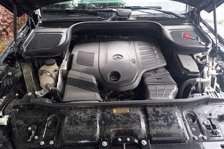 Used Mercedes-Benz GLE 2021 GLE 450 4MATIC AMG Line Engine Bay