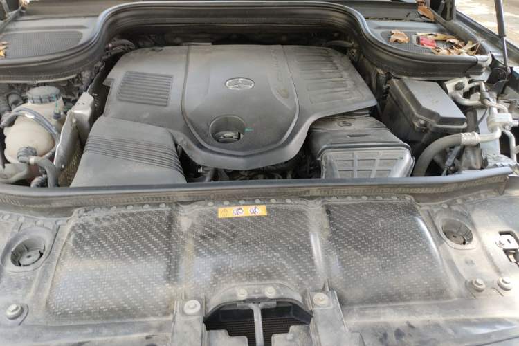 Used Mercedes-Benz GLE 2021 GLE 450 4MATIC Stylish Model Engine Bay