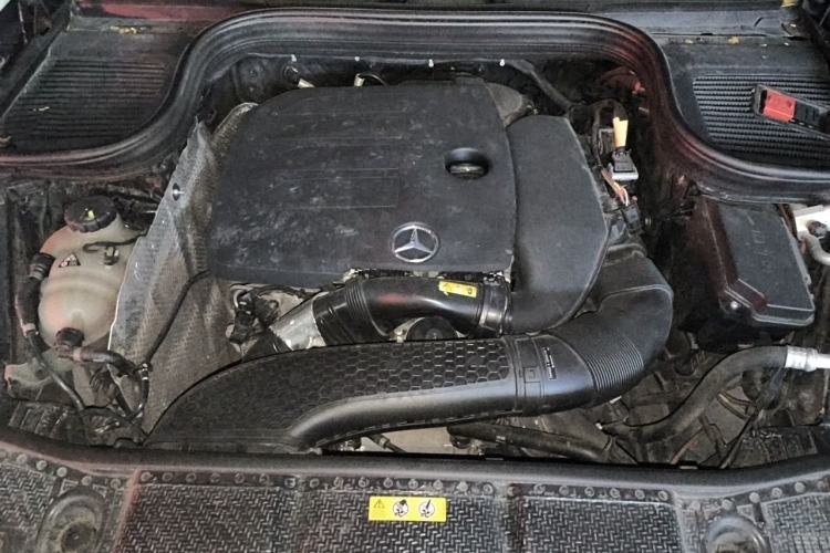 Used Mercedes-Benz GLE 2021 GLE 350 4MATIC Stylish Model Engine Bay