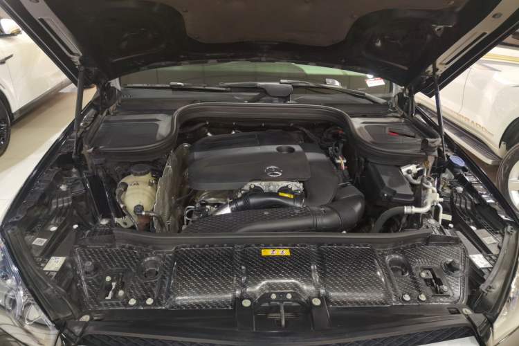 Used Mercedes-Benz GLE 2021 GLE 350 4MATIC Dynamic Edition Engine Bay