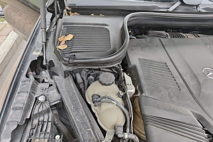 Used Mercedes-Benz GLE 2021 GLE 450 4MATIC AMG Line Engine Bay Right