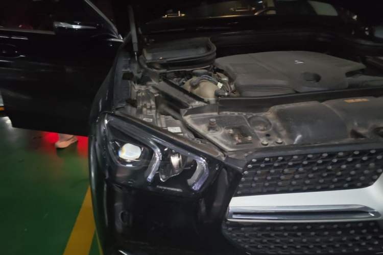 Used Mercedes-Benz GLE 2021 GLE 450 4MATIC AMG Line Engine Bay Right