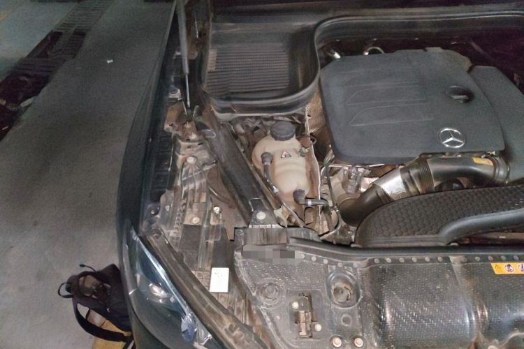 Used Mercedes-Benz GLE 2021 GLE 350 4MATIC Stylish Model Engine Bay Right