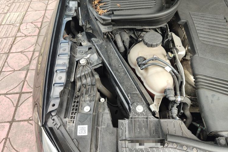 Used Mercedes-Benz GLE 2021 GLE 450 4MATIC Stylish Model Engine Bay Right