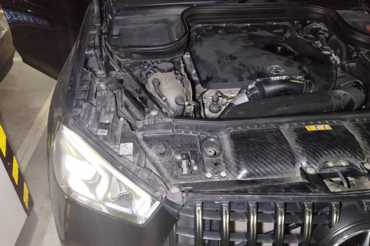 Used Mercedes-Benz GLE 2021 GLE 350 4MATIC Luxury Model Engine Bay Right