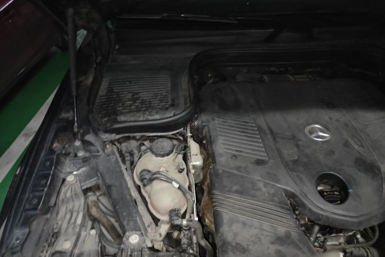 Used Mercedes-Benz GLE 2021 GLE 450 4MATIC Stylish Model Engine Bay Right