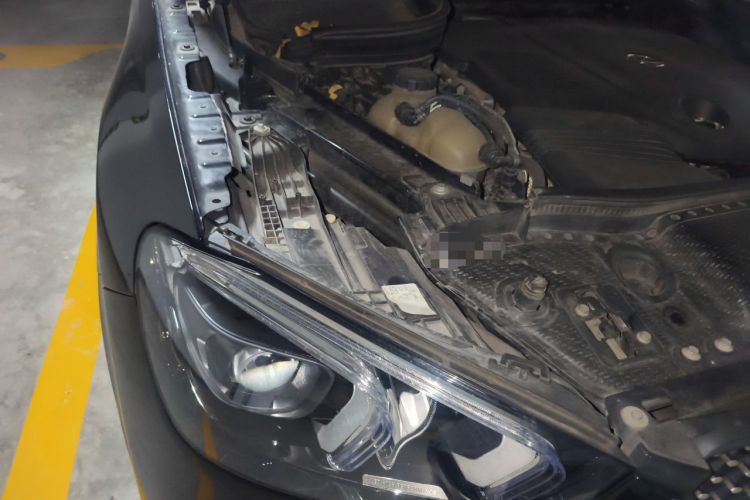 Used Mercedes-Benz GLE 2021 GLE 450 4MATIC Luxury Model Engine Bay Right