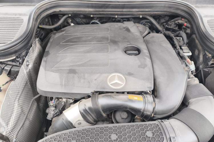 Used Mercedes-Benz GLE 2021 GLE 350 4MATIC Stylish Model Engine Bay