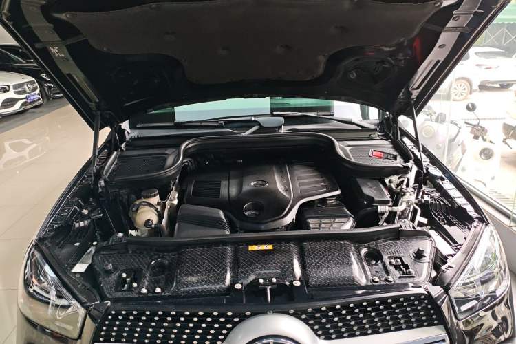 Used Mercedes-Benz GLE 2021 GLE 450 4MATIC AMG Line Engine Bay