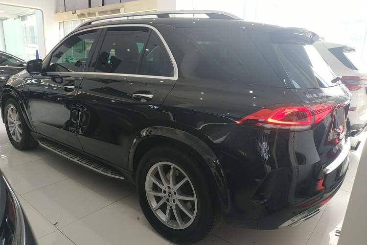 Used Mercedes-Benz GLE 2021 GLE 350 4MATIC Stylish Model Exterior 2