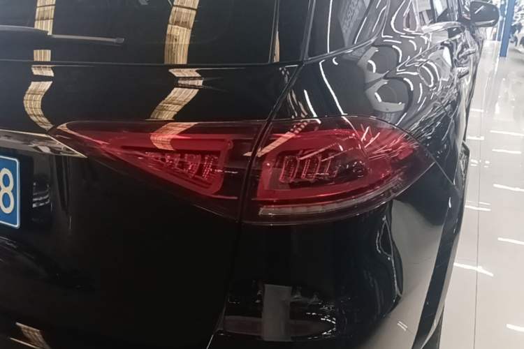 Used Mercedes-Benz GLE 2021 GLE 350 4MATIC Dynamic Edition Exterior 3