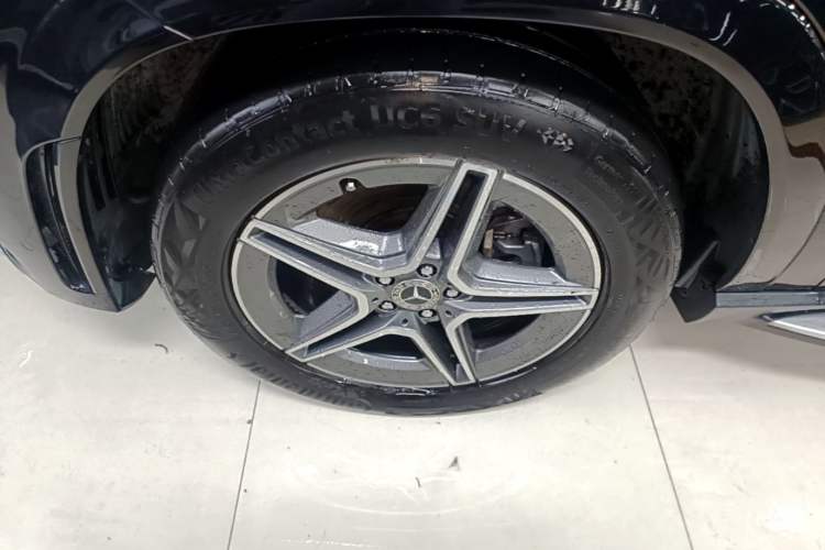 Used Mercedes-Benz GLE 2021 GLE 350 4MATIC Luxury Model Exterior 4