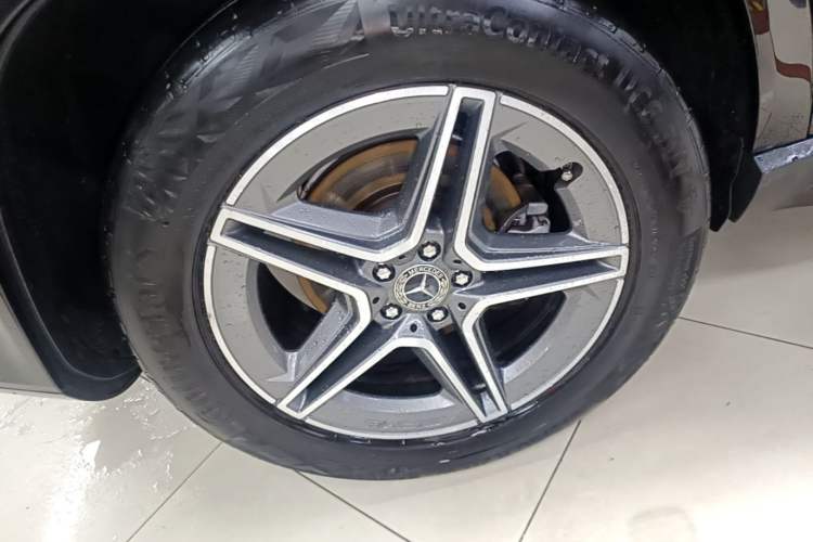Used Mercedes-Benz GLE 2021 GLE 350 4MATIC Luxury Model Exterior 5