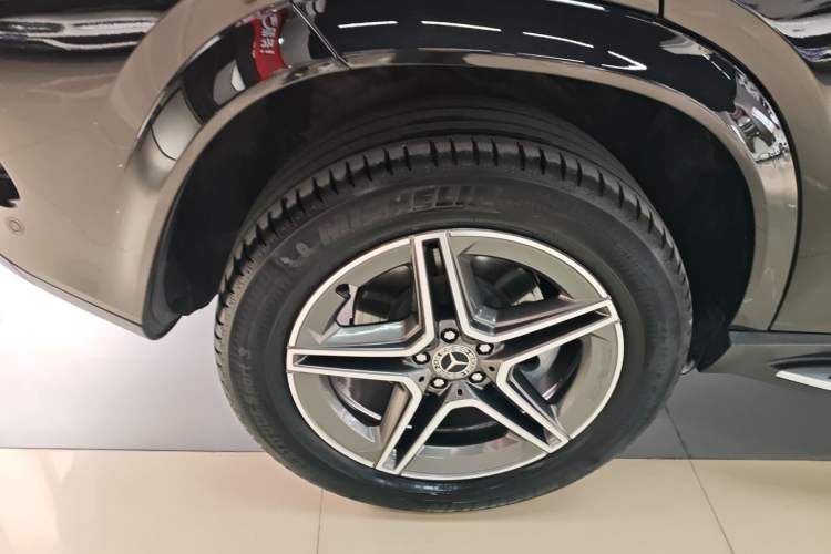Used Mercedes-Benz GLE 2021 GLE 450 4MATIC AMG Line Exterior 8