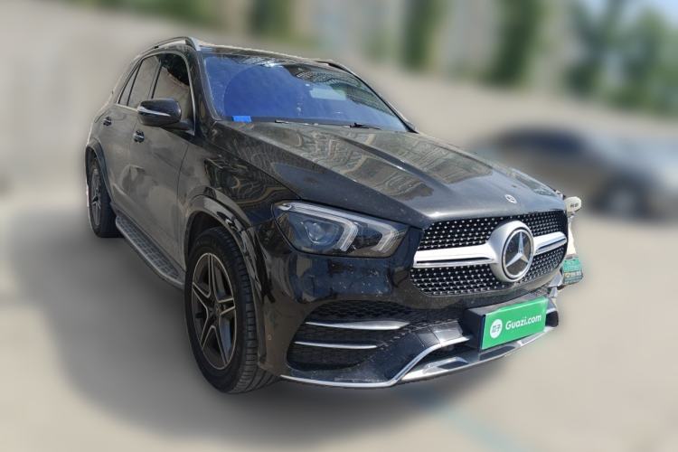 Used Mercedes-Benz GLE 2021 GLE 350 4MATIC Stylish Model Front Right 45 Deg