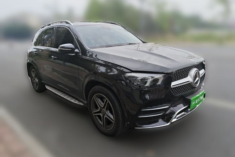 Used Mercedes-Benz GLE 2021 GLE 450 4MATIC AMG Line Front Right 45 Deg
