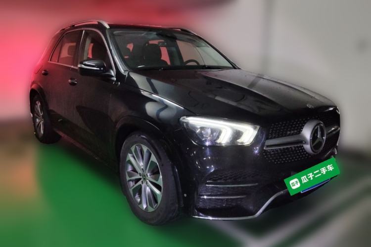 Used Mercedes-Benz GLE 2021 GLE 350 4MATIC Stylish Model Front Right 45 Deg