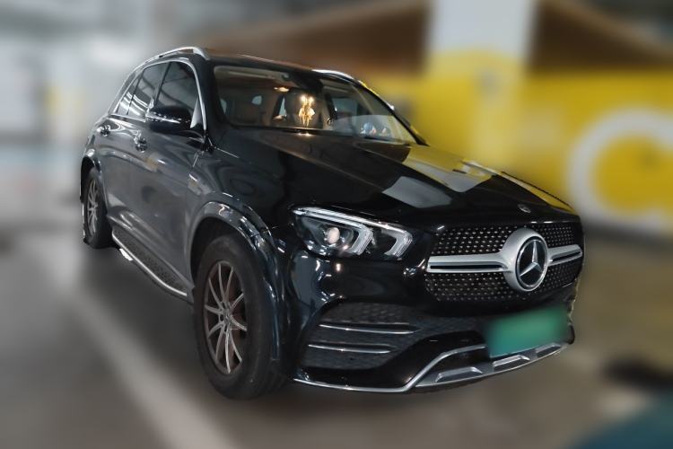Used Mercedes-Benz GLE 2021 GLE 350 4MATIC Stylish Model Front Right 45 Deg