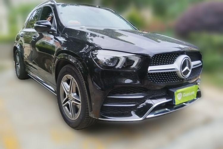 Used Mercedes-Benz GLE 2021 GLE 450 4MATIC AMG Line Front Right 45 Deg