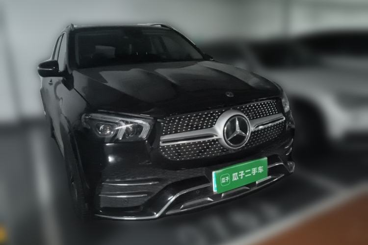 Used Mercedes-Benz GLE 2021 GLE 450 4MATIC Stylish Model Front Right 45 Deg