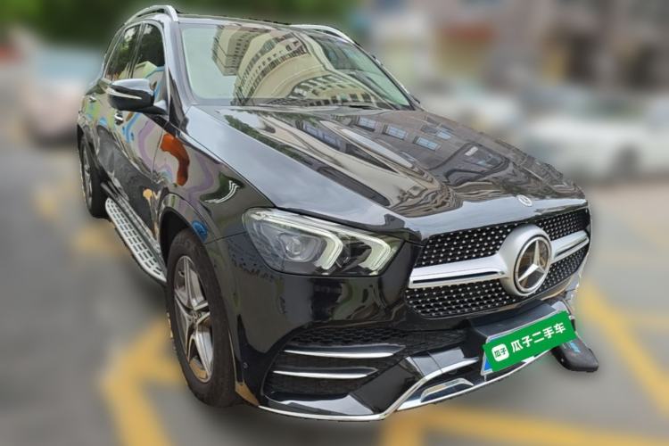 Used Mercedes-Benz GLE 2021 GLE 450 4MATIC Stylish Model Front Right 45 Deg