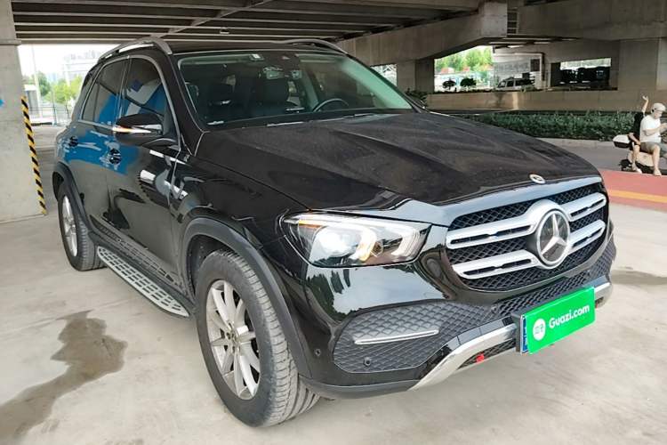 Used Mercedes-Benz GLE 2021 GLE 350 4MATIC Dynamic Edition Front Right 45 Deg