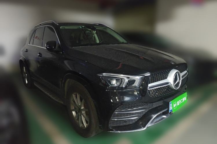 Used Mercedes-Benz GLE 2021 GLE 350 4MATIC Stylish Model Front Right 45 Deg
